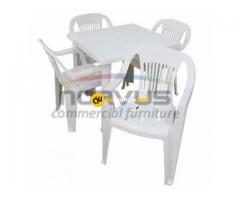 Juego de mesa y sillas de plastico practicas